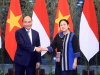President Nguyen Xuan Phuc meets Indonesian parliamentary leaders in Jakarta