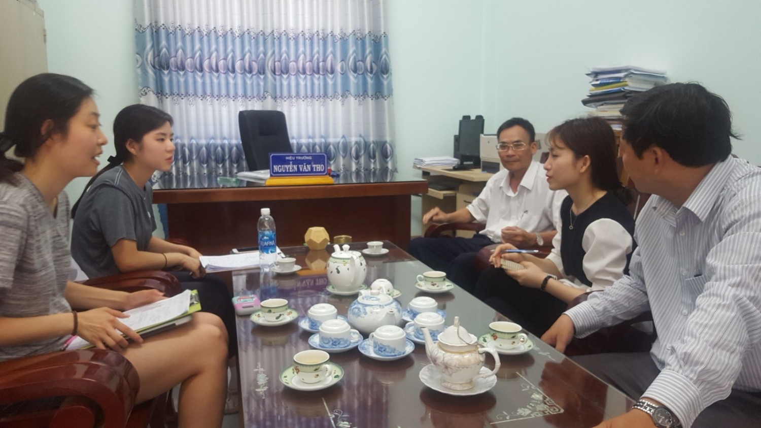 Ảnh: Đoàn công tác KCCC làm việc tại Trường THPT Nguyễn Diêu